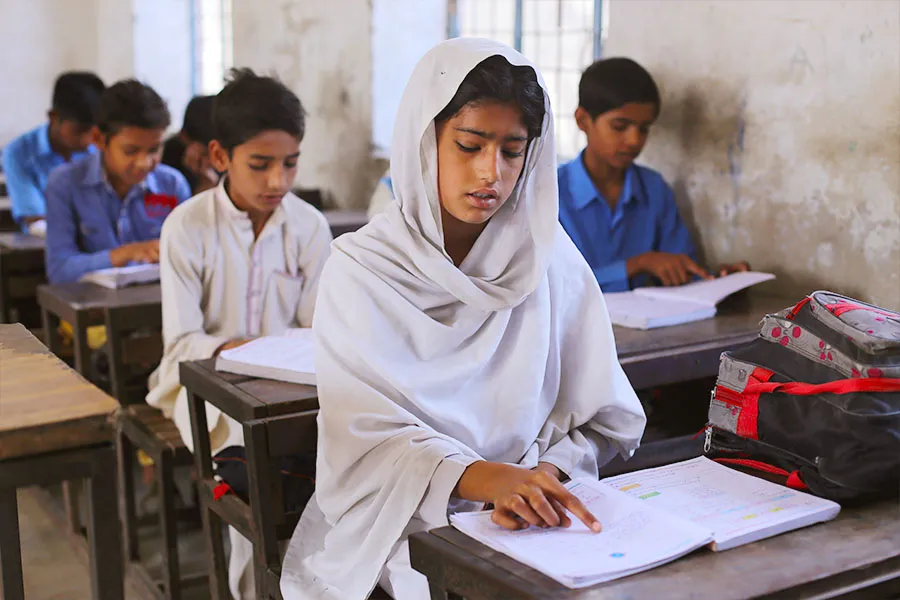 how to help low-income students succeed